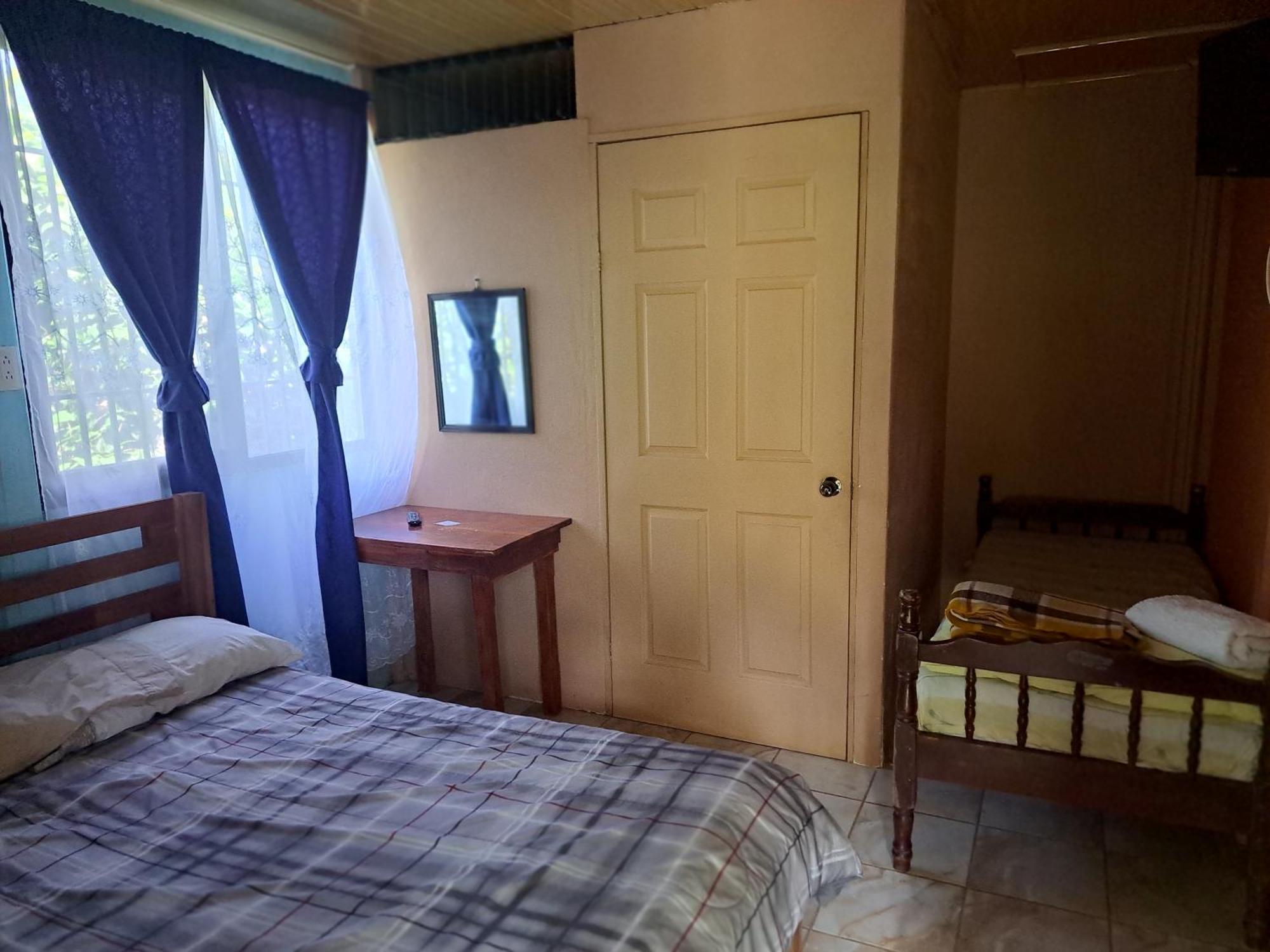 Hospedaje Luis Y Ana Pejibaye Kamer foto